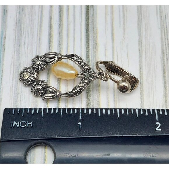 Vintage Silver Tone Drop Dangle Faux Pearl & Floral Hoop Earrings Clip On 1.75" - Picture 11 of 11